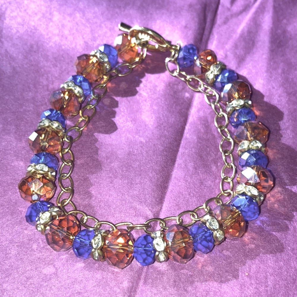 Vintage facetted glass bead with gold chain bracelet